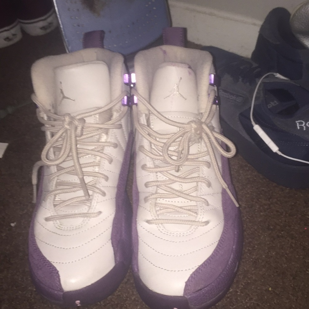 I am selling Jordan’s only wore 1 time